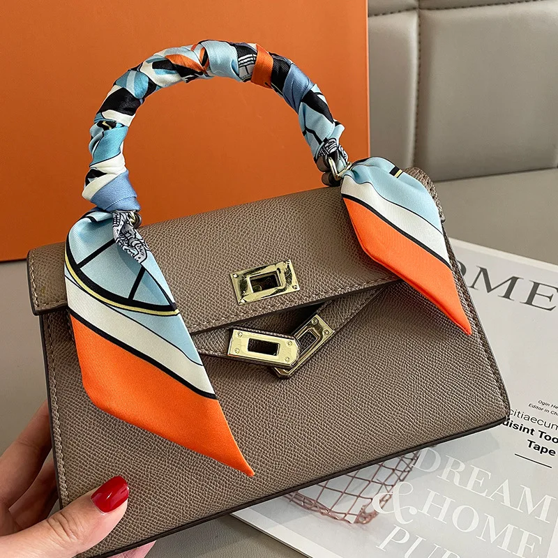 Bufanda con correa para bolso  - Luxury Bags Store reseña y precio