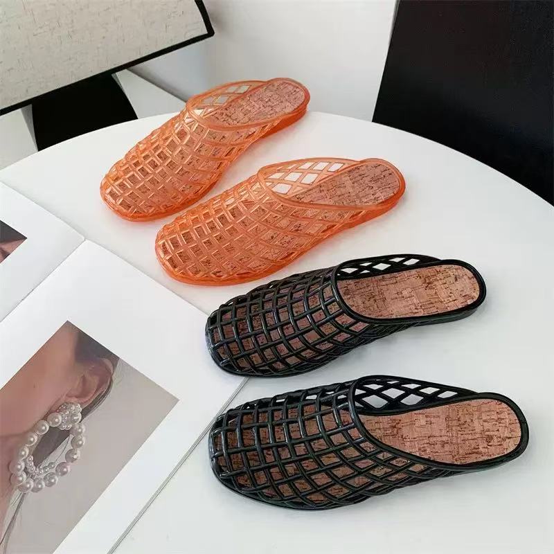 Zapatillas planas de marca de  - Luxury Bags reseña y precio